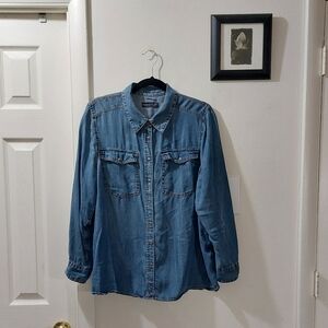 Women's Blue Cotton Lightweight Button Down Shirt Size 18